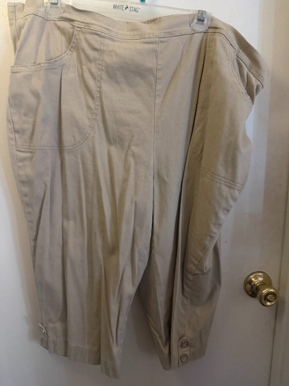 Just My Size Beige Capri Pants W 3X
